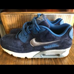 WOMENS AIR MAX 90 PRM SUEDE